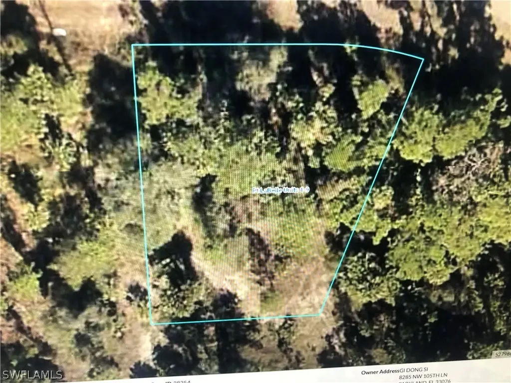 5032 NE Tradewinds Circle Labelle FL 33935