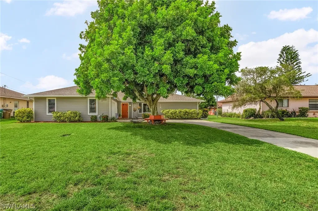 714 SW 35th Terrace Cape Coral FL 33914