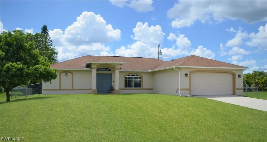 1822 NE 23rd Avenue Cape Coral FL 33909
