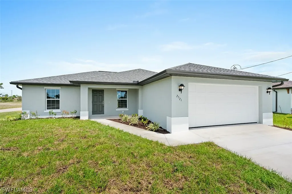 733 Andover Avenue S Lehigh Acres FL 33974