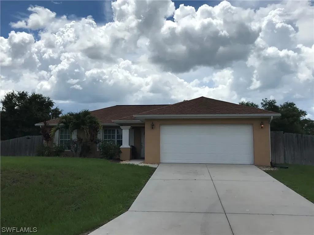 6003 Beth Avenue N Lehigh Acres FL 33971