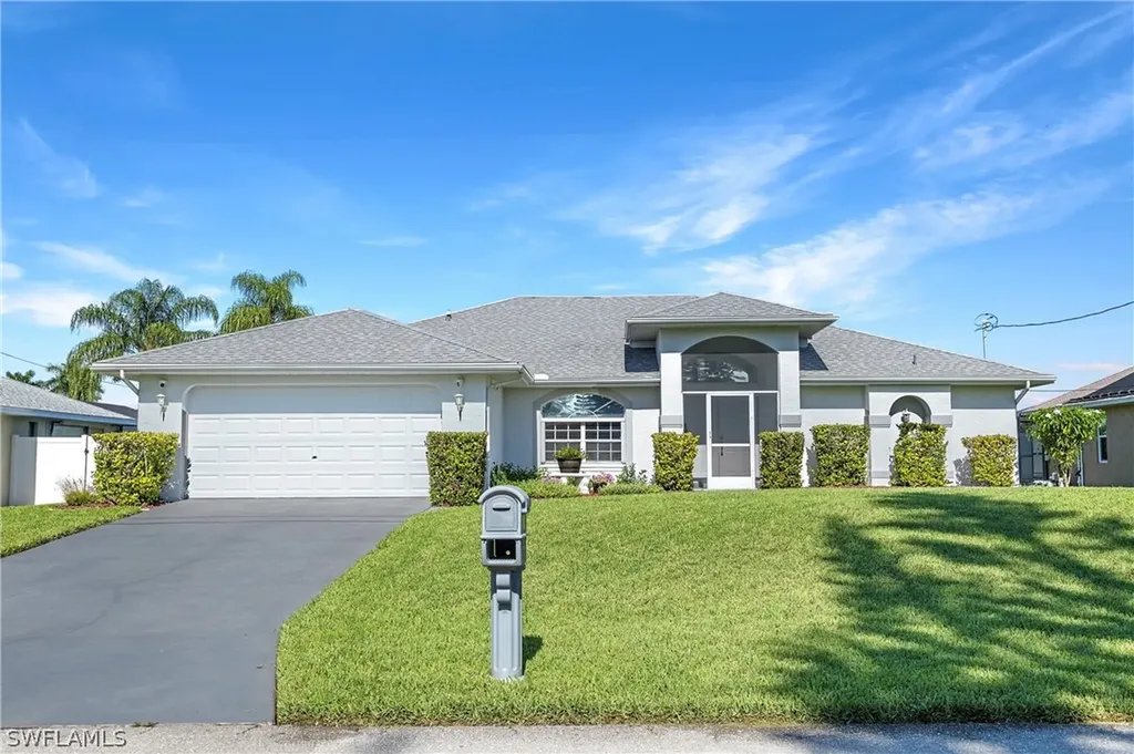 1230 SW 4th Avenue Cape Coral FL 33991