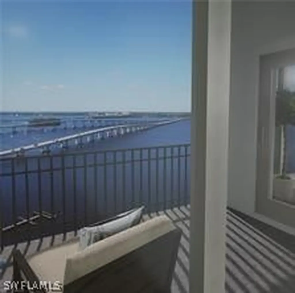 2619 1st Street Fort Myers FL 33916