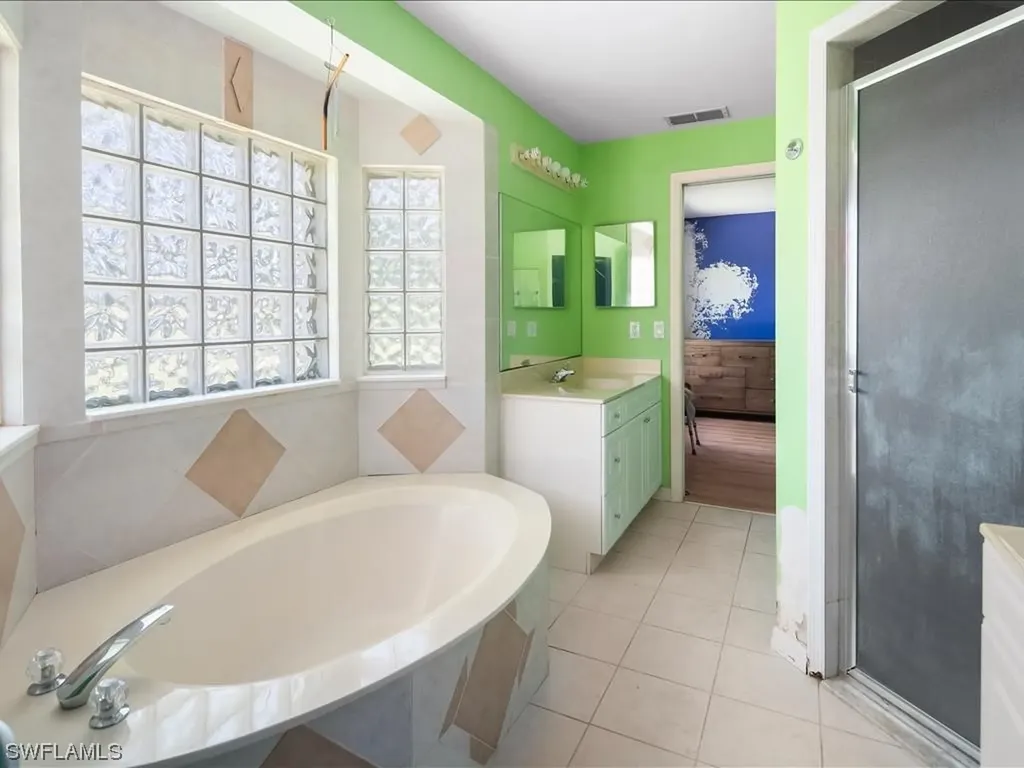 5880 Autumn Oaks Lane Naples FL 34119