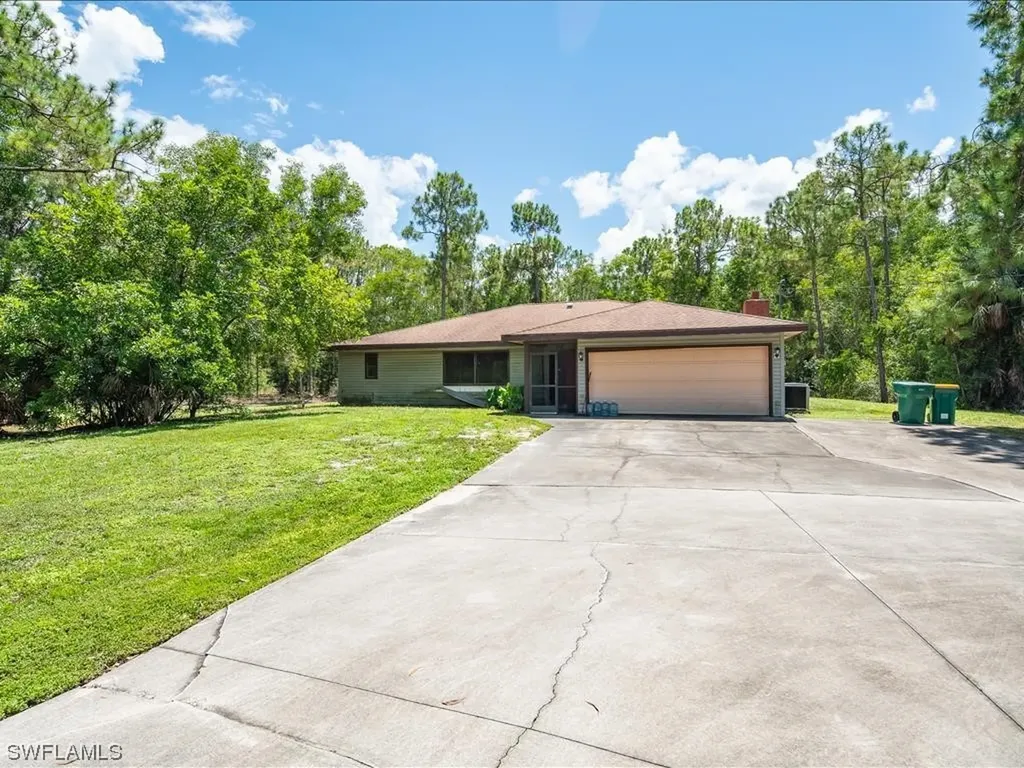 5880 Autumn Oaks Lane Naples FL 34119