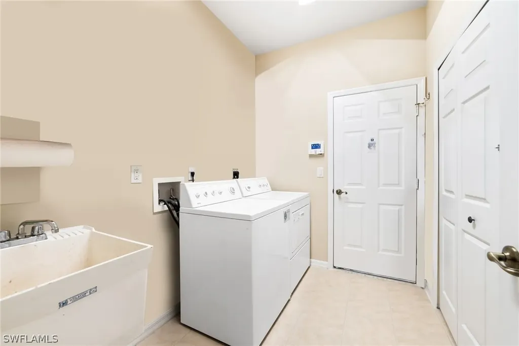 2321 SW 27th Terrace Cape Coral FL 33914