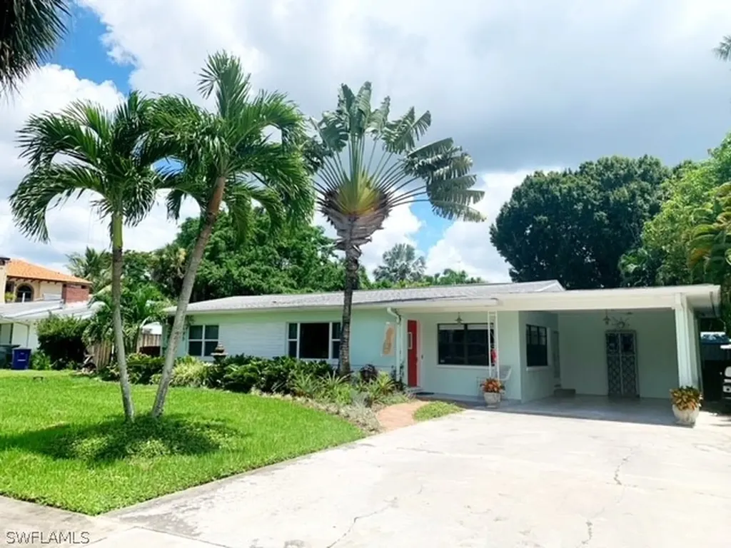 1350 Hopedale Drive Fort Myers FL 33919