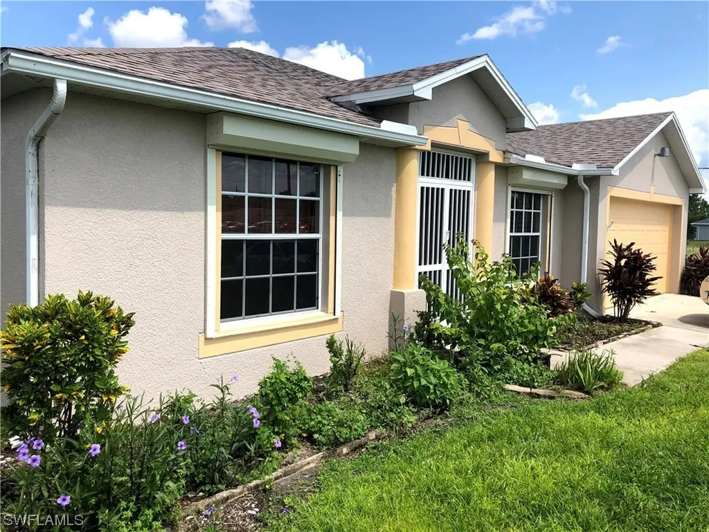 2701 Gilbert Avenue S Lehigh Acres FL 33973
