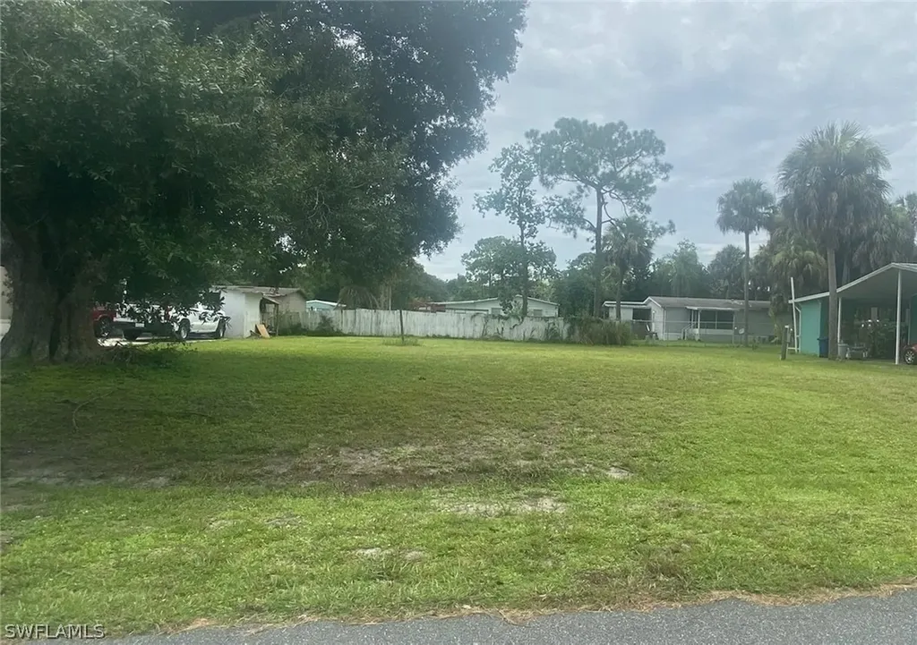 7593 Morgan Jones Drive North Fort Myers FL 33917