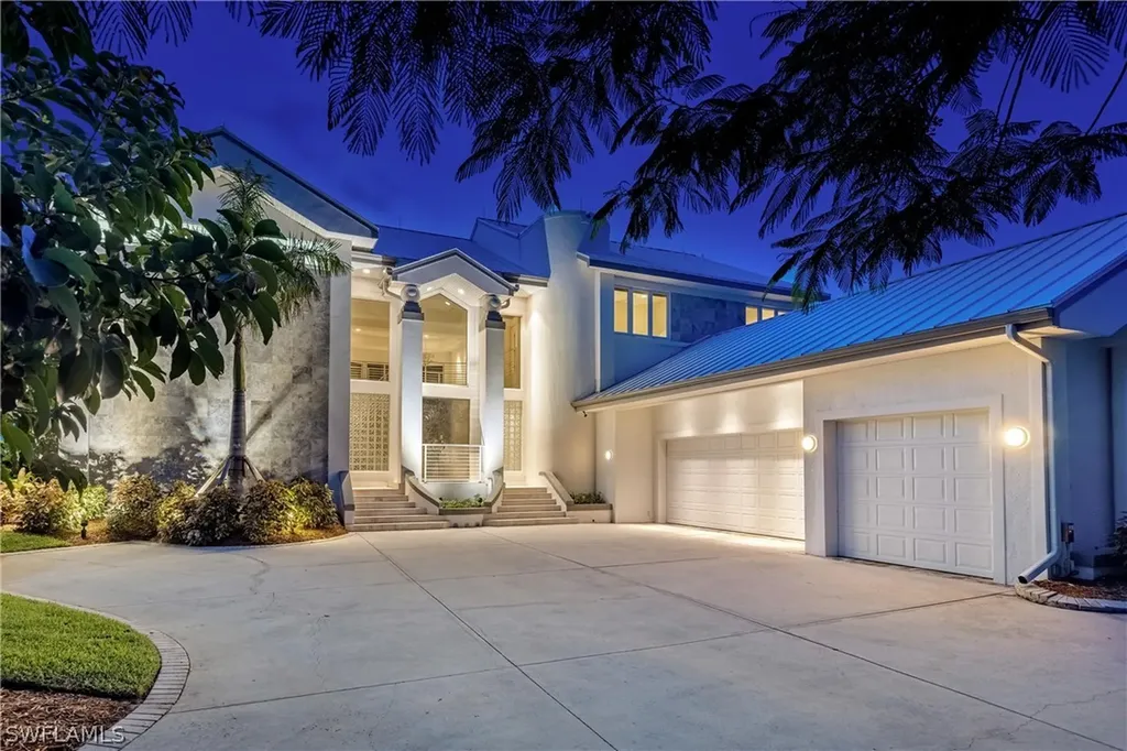5820 Riverside Lane Fort Myers FL 33919