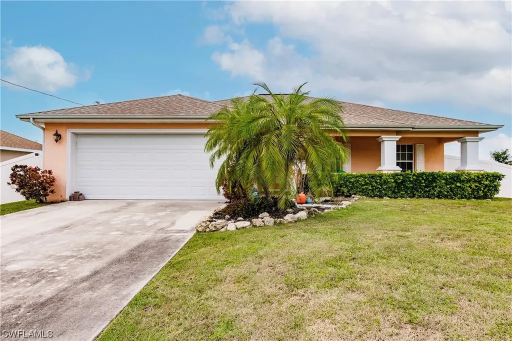 4104 NE 10th Place Cape Coral FL 33909