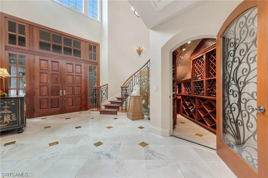 336 Edgemere Way E Naples FL 34105