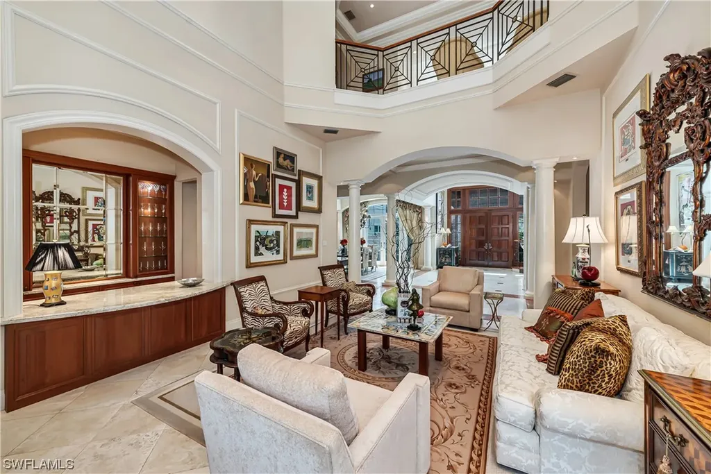 336 Edgemere Way E Naples FL 34105