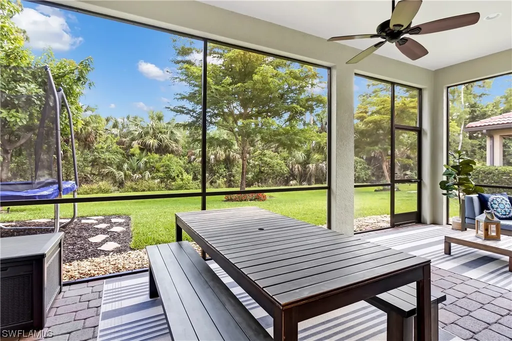 7758 Bucks Run Drive Naples FL 34120