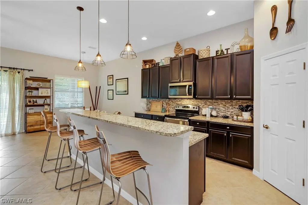 7758 Bucks Run Drive Naples FL 34120