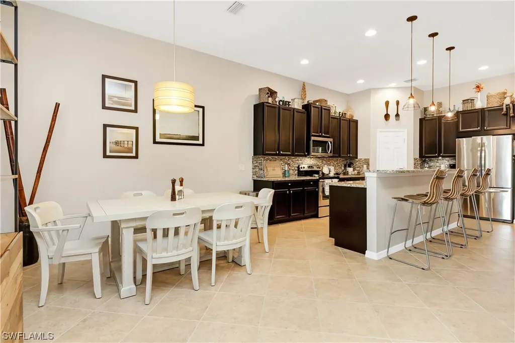 7758 Bucks Run Drive Naples FL 34120