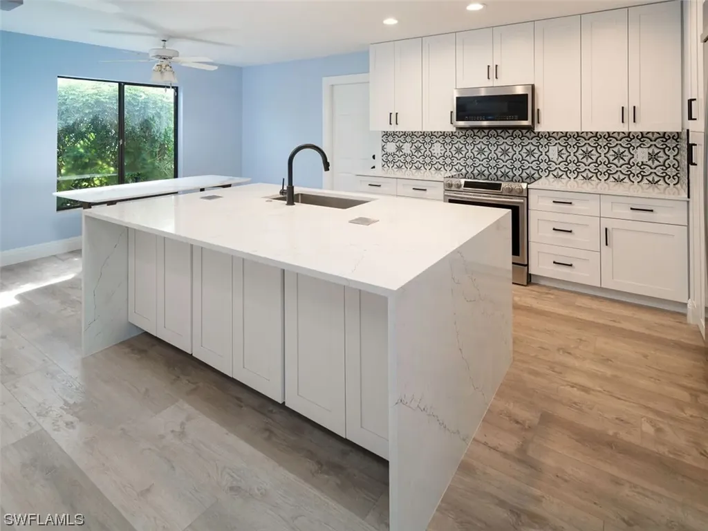 224 6th Avenue S Naples FL 34102