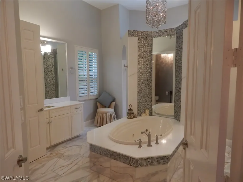 15214 Burnaby Drive Naples FL 34110