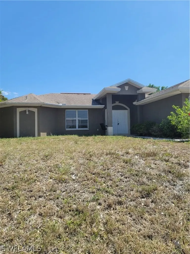 124 SW 28th Terrace Cape Coral FL 33914