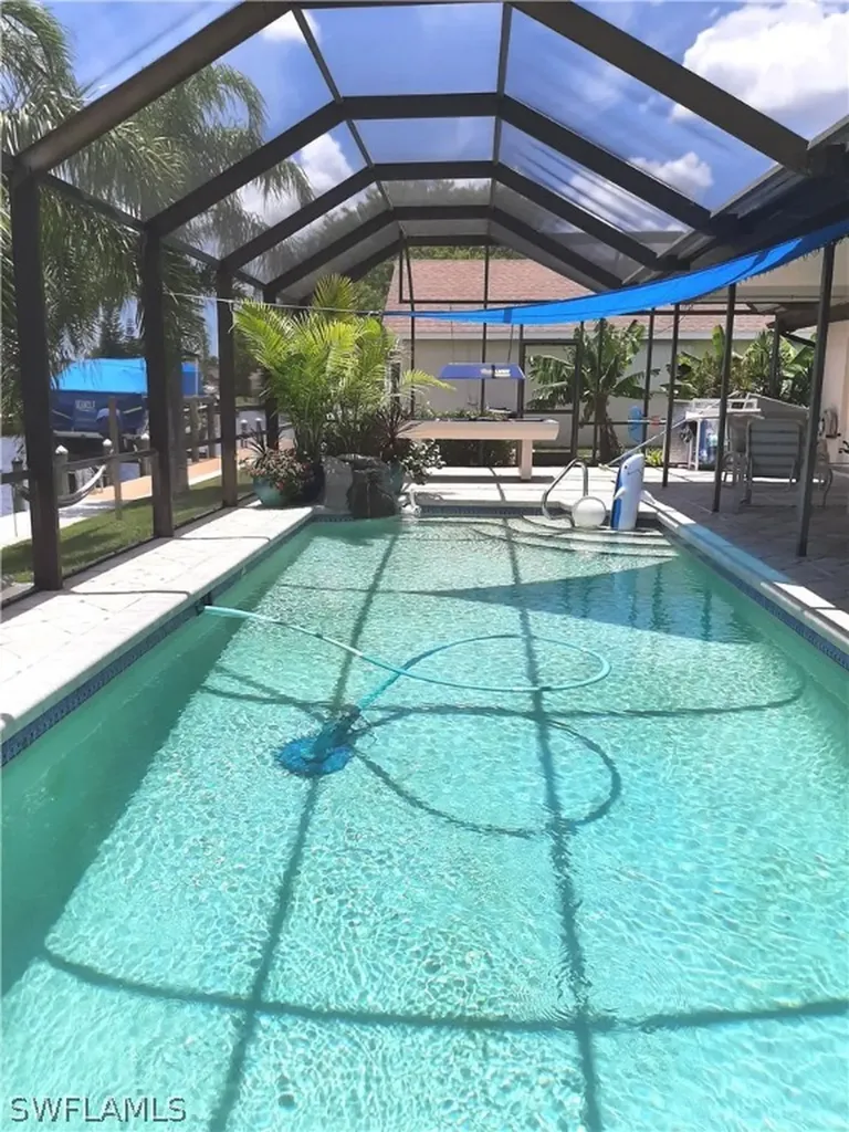 2118 SE 10th Terrace Cape Coral FL 33990