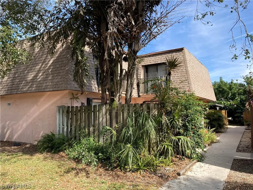 17989 San Juan Court Fort Myers FL 33967