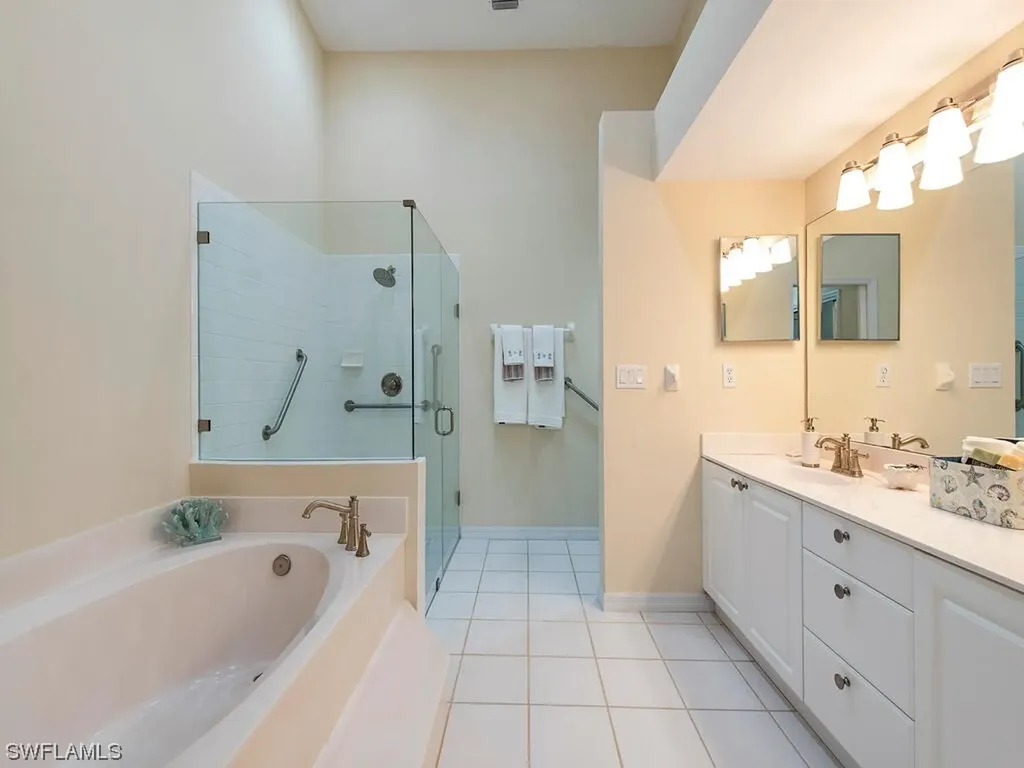 327 Melrose Place Naples FL 34104