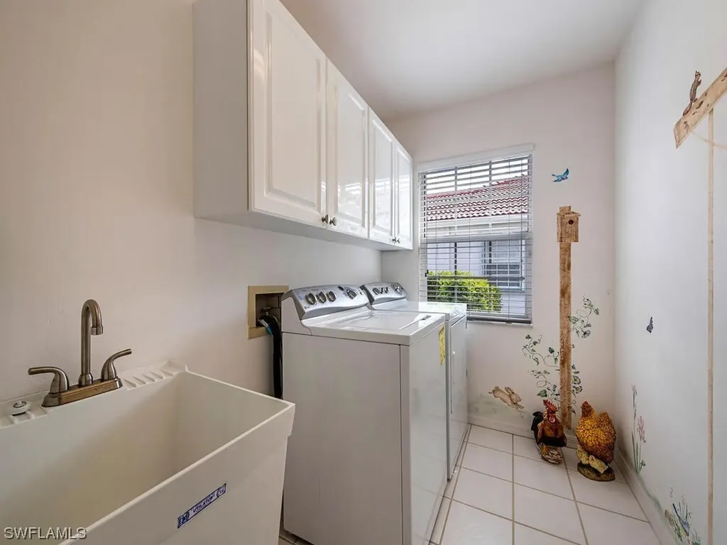 327 Melrose Place Naples FL 34104