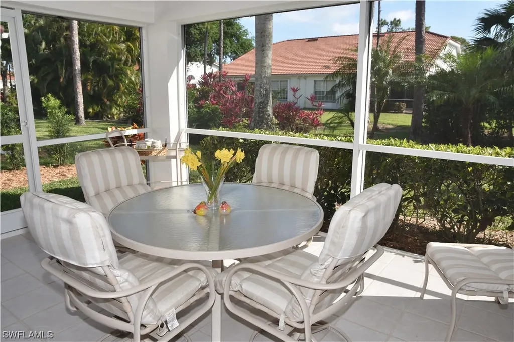 327 Melrose Place Naples FL 34104