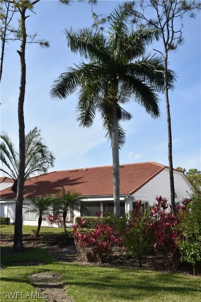 327 Melrose Place Naples FL 34104