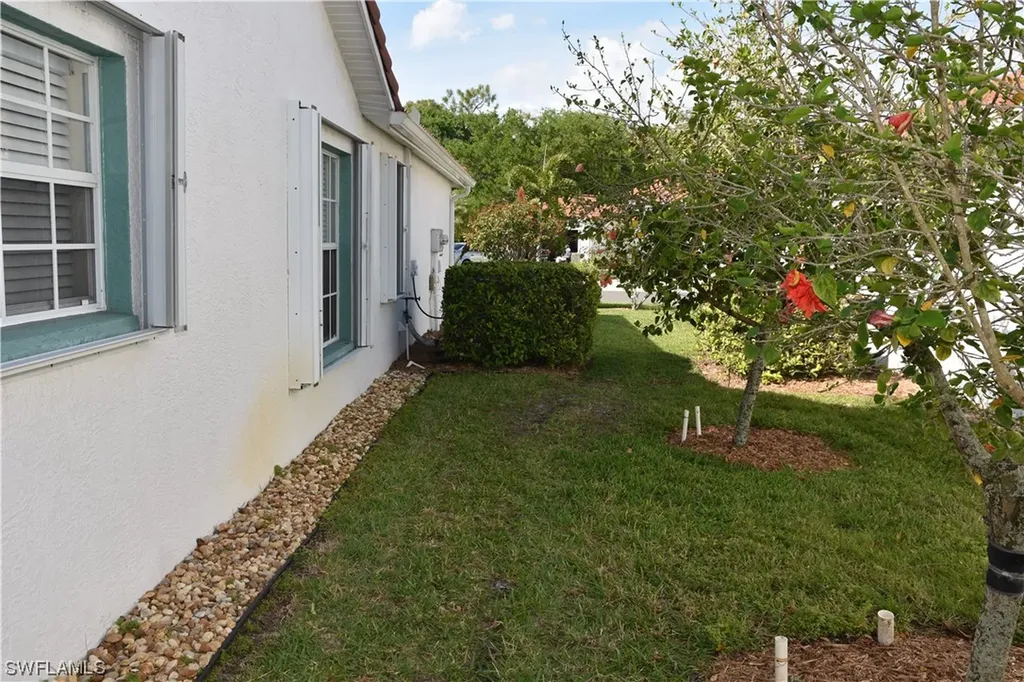 327 Melrose Place Naples FL 34104