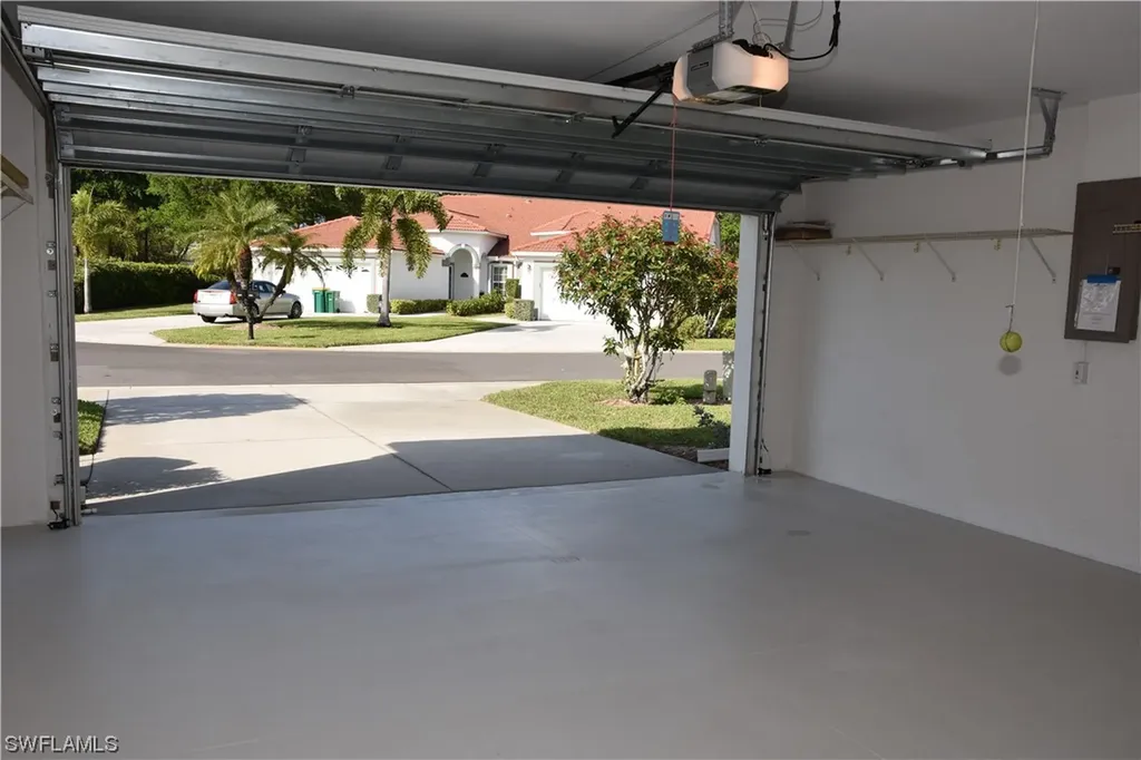 327 Melrose Place Naples FL 34104