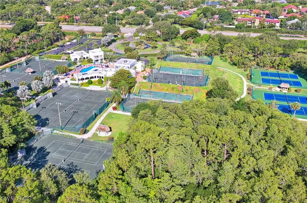 3577 Corinthian Way Naples FL 34105