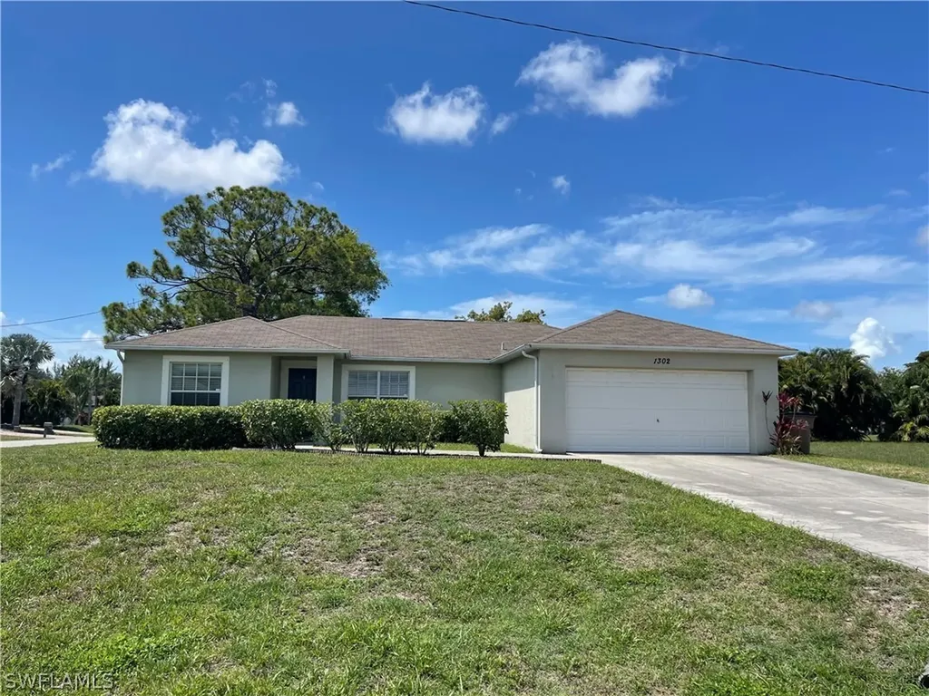 1302 SW 25th Street Cape Coral FL 33914