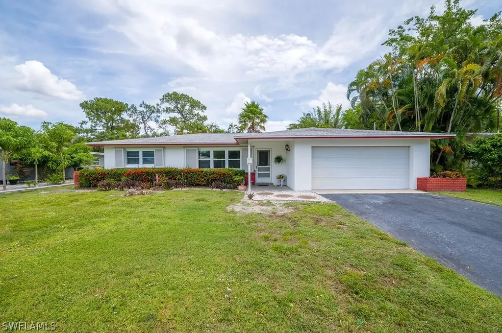 2337 Woodland Boulevard Fort Myers FL 33907