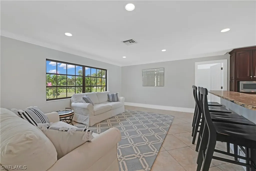 290 23rd Street SW Naples FL 34117