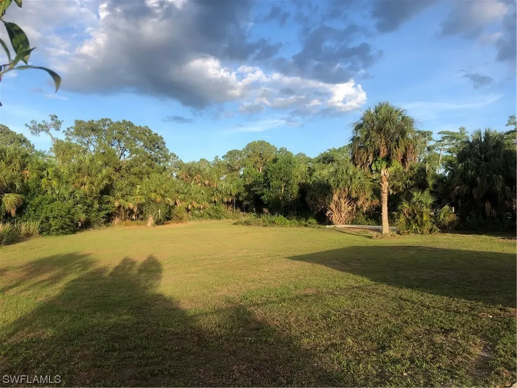 290 23rd Street SW Naples FL 34117