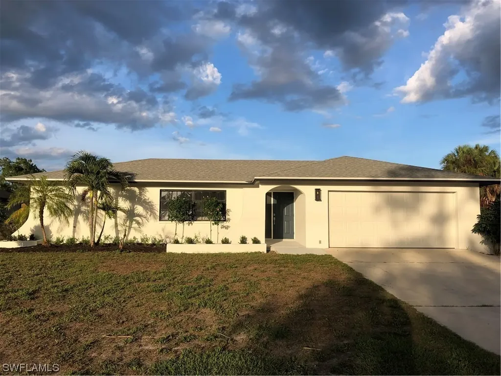 290 23rd Street SW Naples FL 34117