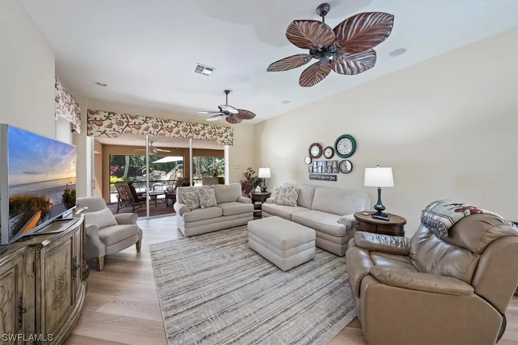 5901 Paradise Circle Naples FL 34110