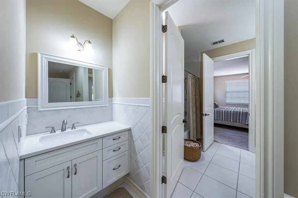 5901 Paradise Circle Naples FL 34110