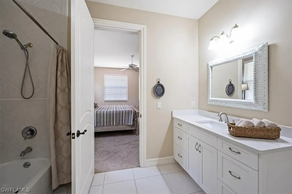 5901 Paradise Circle Naples FL 34110