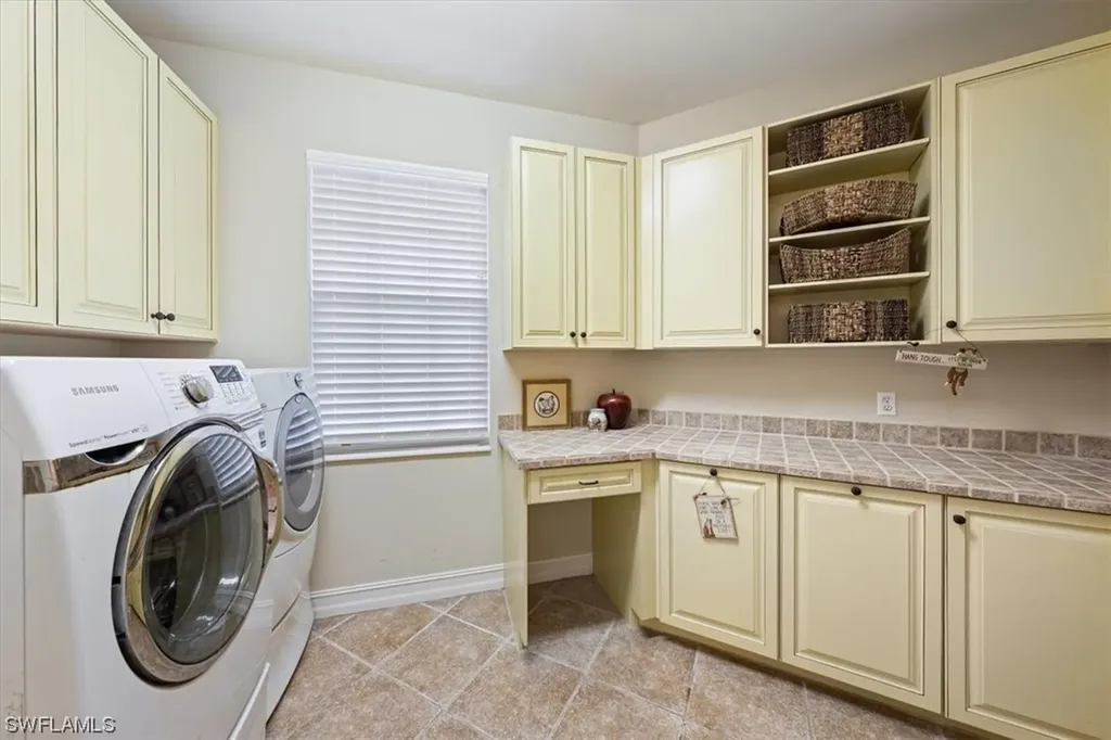 5901 Paradise Circle Naples FL 34110
