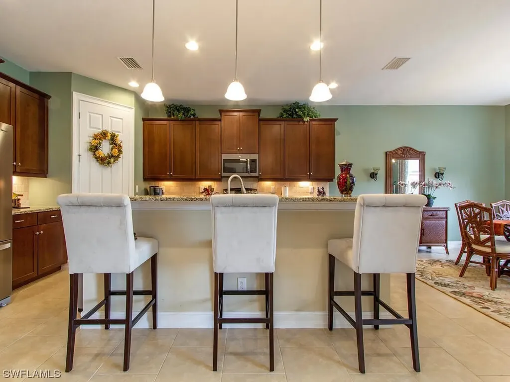 10142 Avonleigh Drive Bonita Springs FL 34135