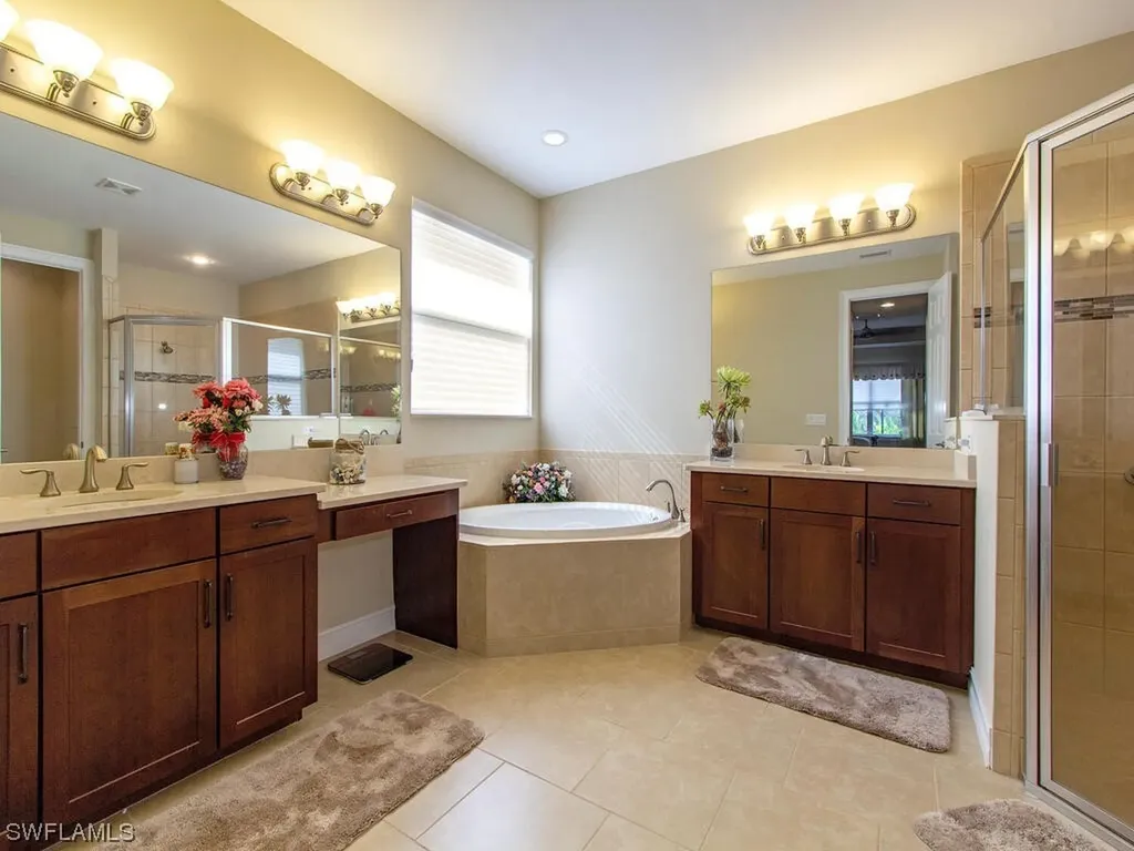 10142 Avonleigh Drive Bonita Springs FL 34135
