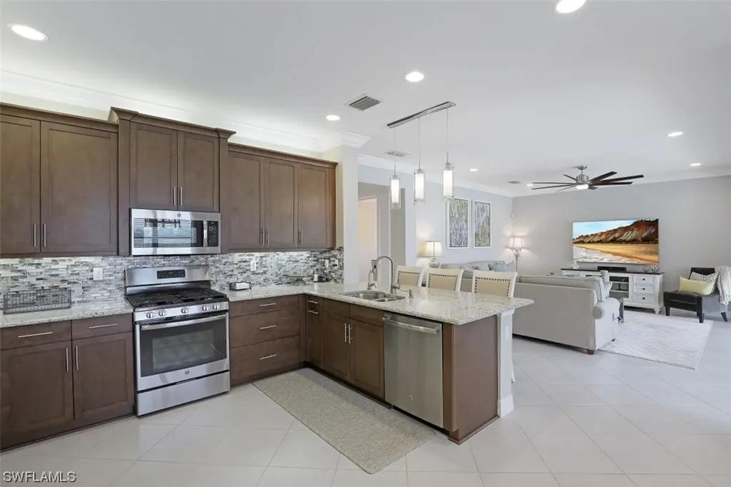 4173 Amelia Way Naples FL 34119