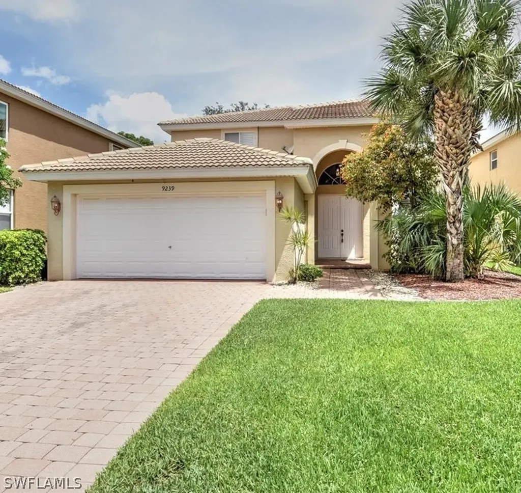 9239 Scarlette Oak Avenue Fort Myers FL 33967