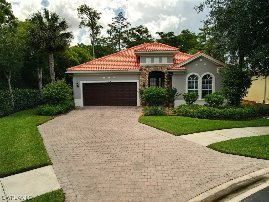 15904 Delaplata Lane Naples FL 34110