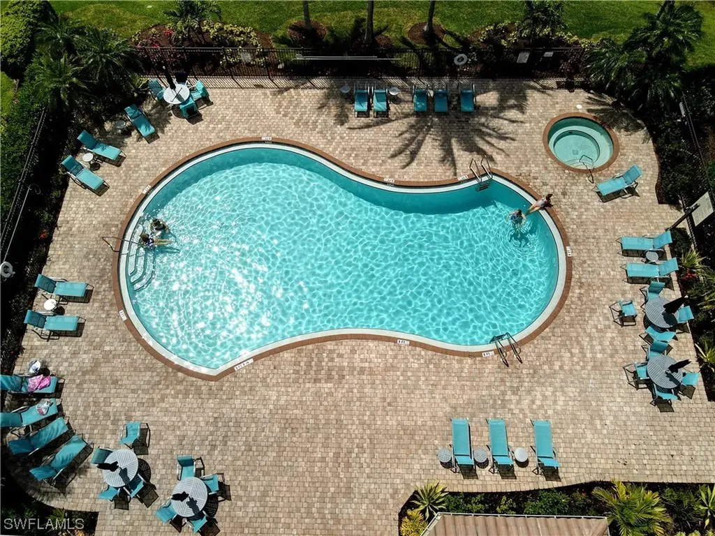 15904 Delaplata Lane Naples FL 34110