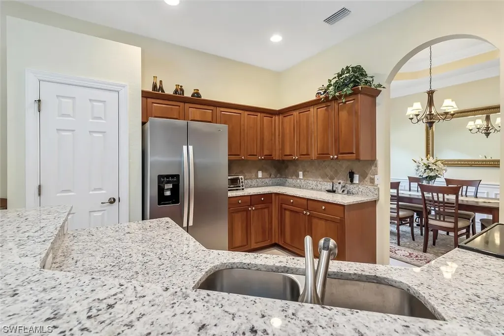 15904 Delaplata Lane Naples FL 34110