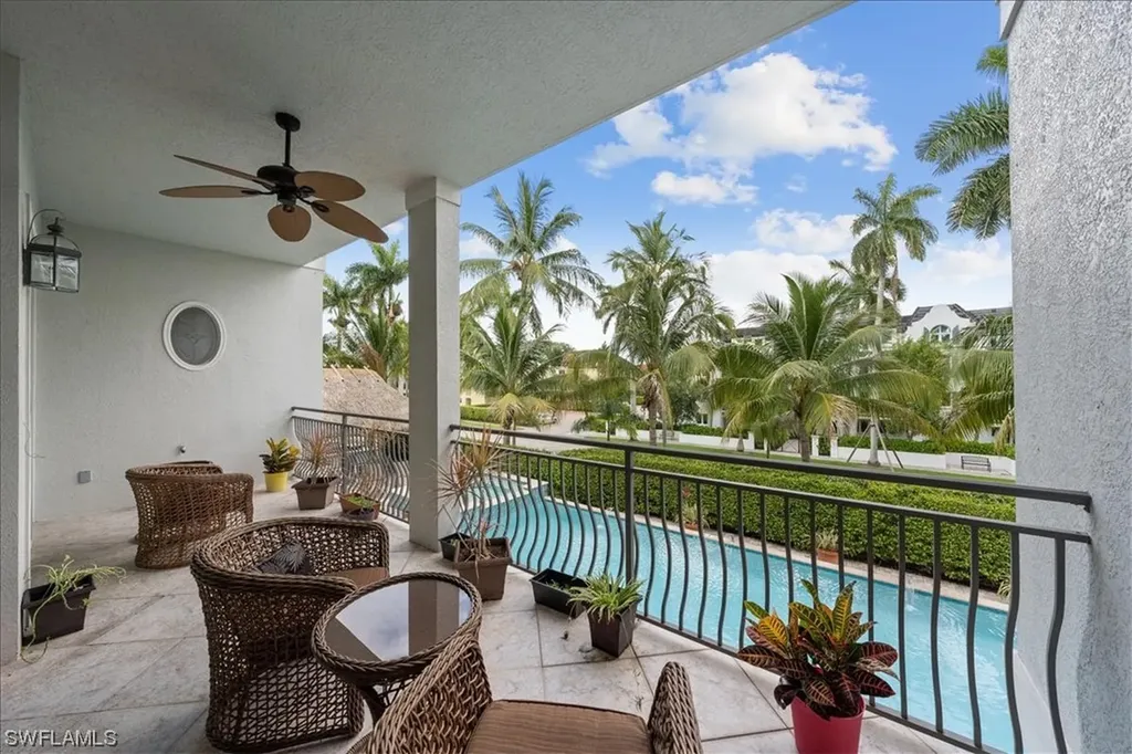 863 9th Avenue S Naples FL 34102