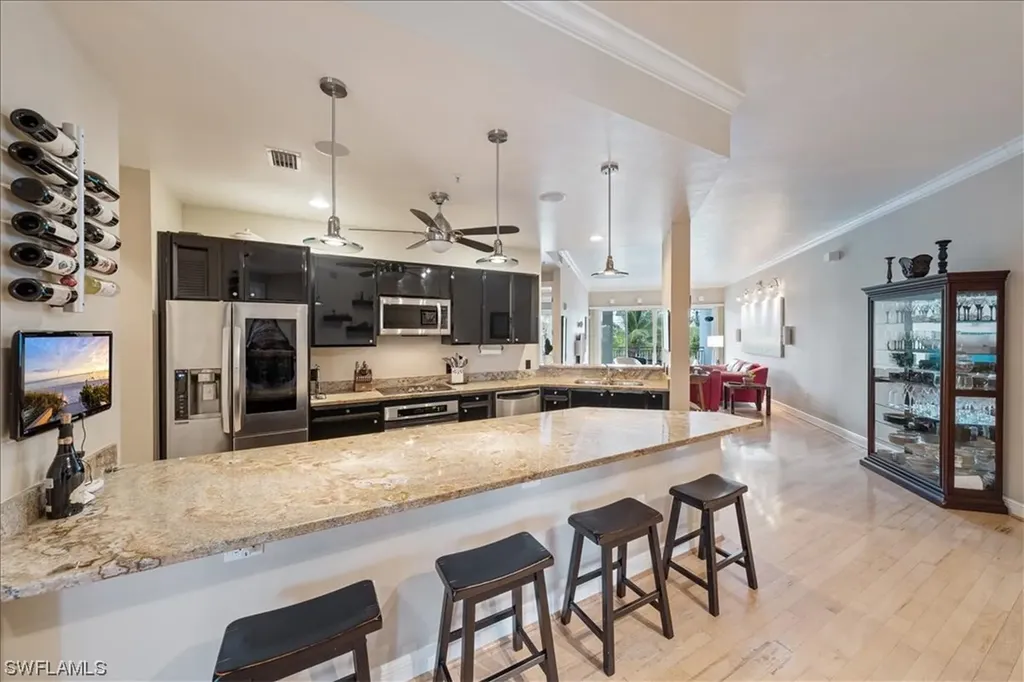 863 9th Avenue S Naples FL 34102